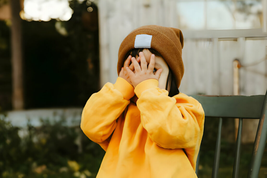 peekaboo or peek-a-boo